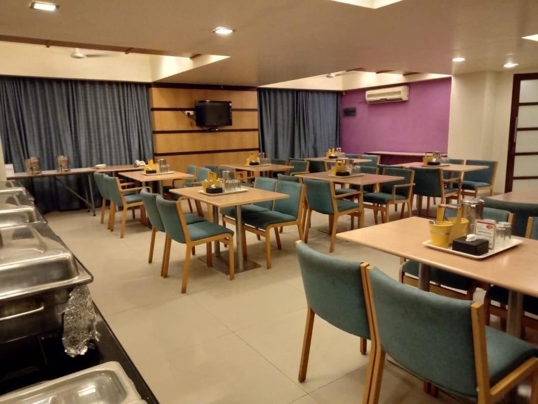 โรงแรมบาเซรา ปูเน่ ภายนอก รูปภาพ